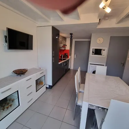 Апартаменти Cap D'agde-richelieu-residence Delpheapolis *